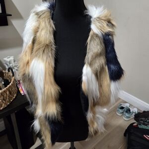 SHEIN Colorblock Faux Fur Teddy Jacket
